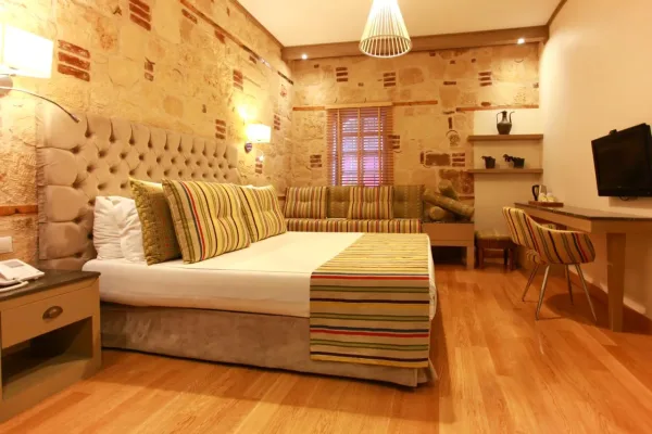 fiore-family-suite-rooms-1